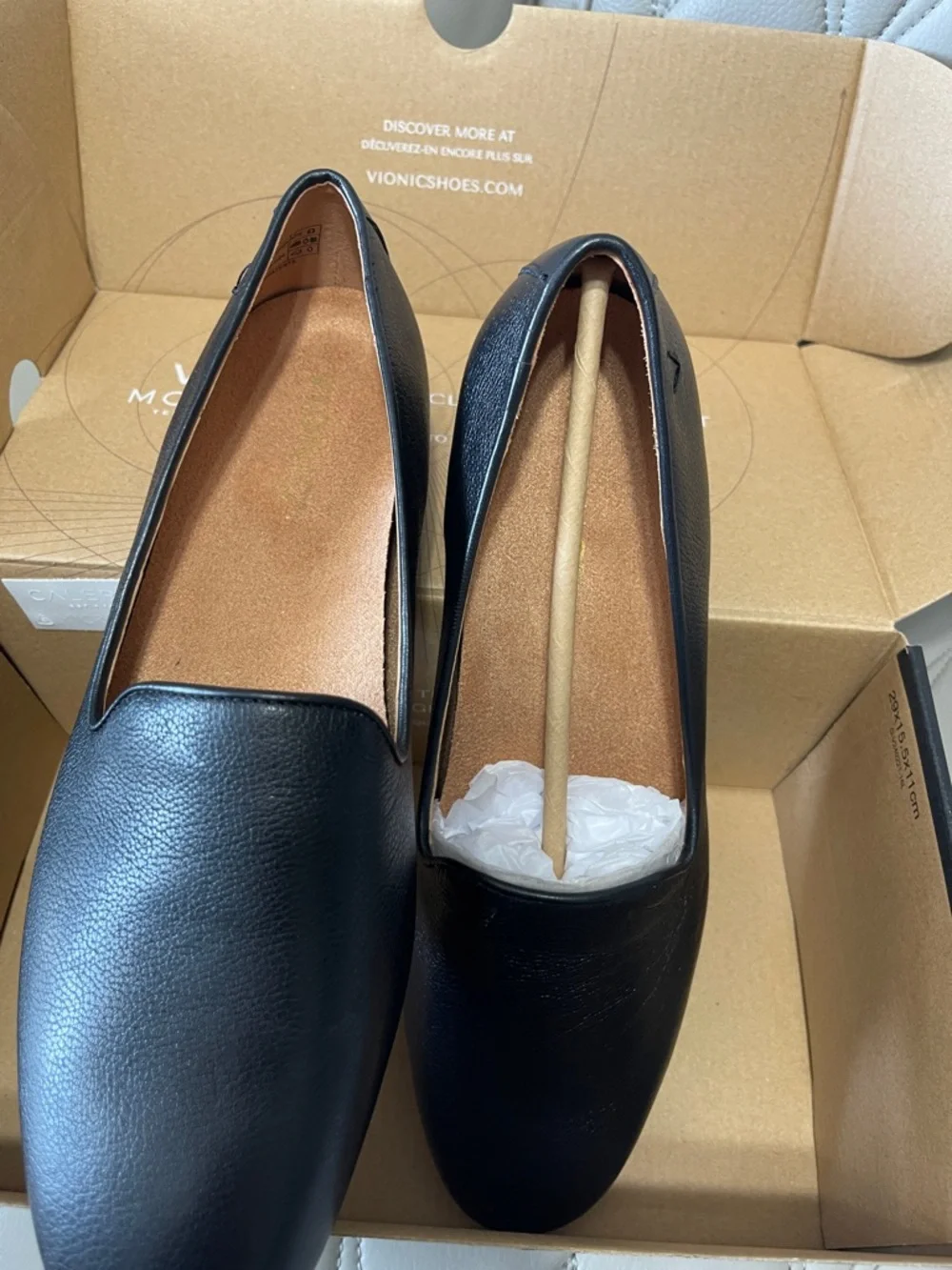 Vionic Willa Women's Black Leather Loafers - Picture 9 of 11